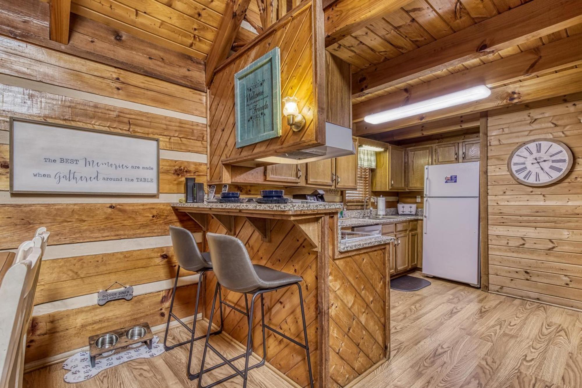 Fantastic Pet Friendly Cabin, Hot Tub, Fire Pit Sevierville Extérieur photo