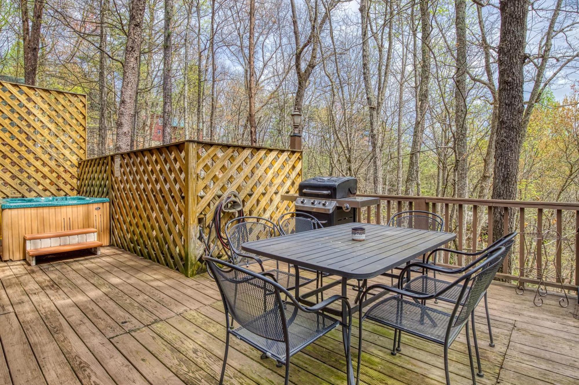 Fantastic Pet Friendly Cabin, Hot Tub, Fire Pit Sevierville Extérieur photo
